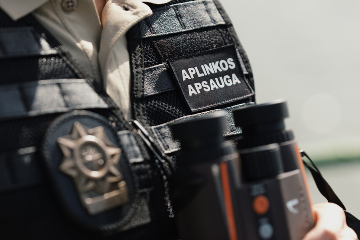 Aplinkos apsaugos departamento pareigūnas (asociatyvi nuotrauka)