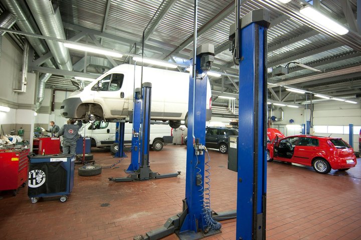 Autoserviso patalpos (asociatyvi nuotrauka)