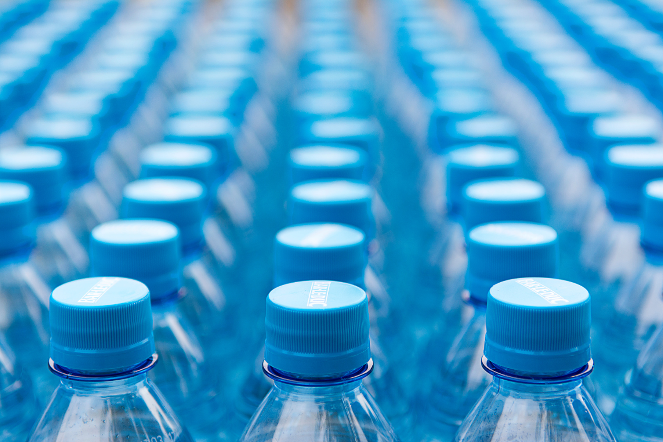 Plastikinių butelių kamšteliai (asociatyvi nuotrauka)